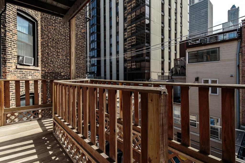 Historic And Unique Brownstone In Gold Coast - Downtown - 3 Apartamento Chicago Exterior foto