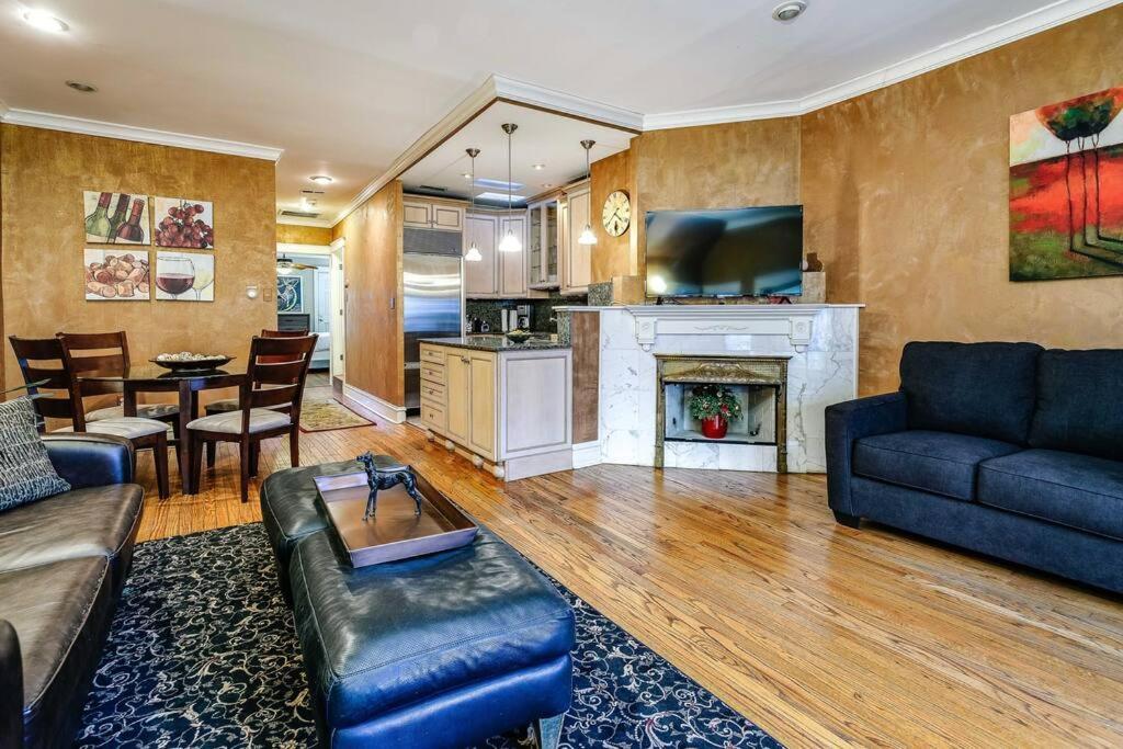 Historic And Unique Brownstone In Gold Coast - Downtown - 3 Apartamento Chicago Exterior foto